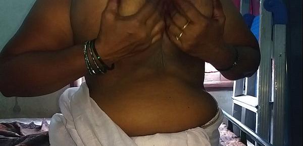  south indian desi Mallu sexy vanitha without blouse show big boobs and shaved pussy